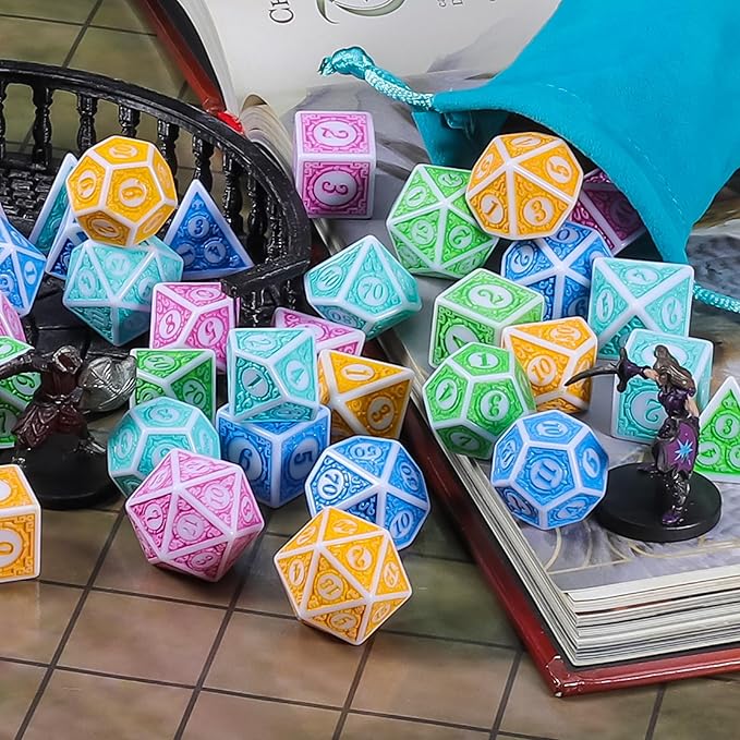 CiaraQ DND Dice with 5 Pouches, 5 Sets of Retro Polyhedral Dice for MTG D&D Board Games, 35 Pieces Role Playing Dice